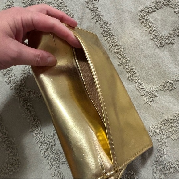 Tory Burch Perforated Logo Metallic Gold Leather Clutch Crossbody - Picture 11 of 16